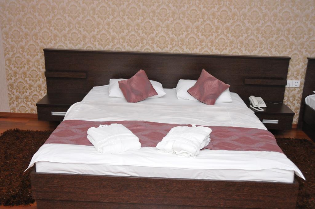 Xudaferin Hotel Баку Экстерьер фото