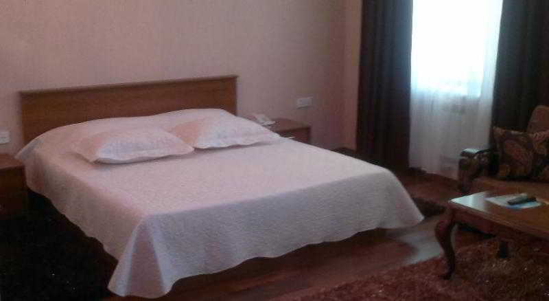Xudaferin Hotel Баку Экстерьер фото